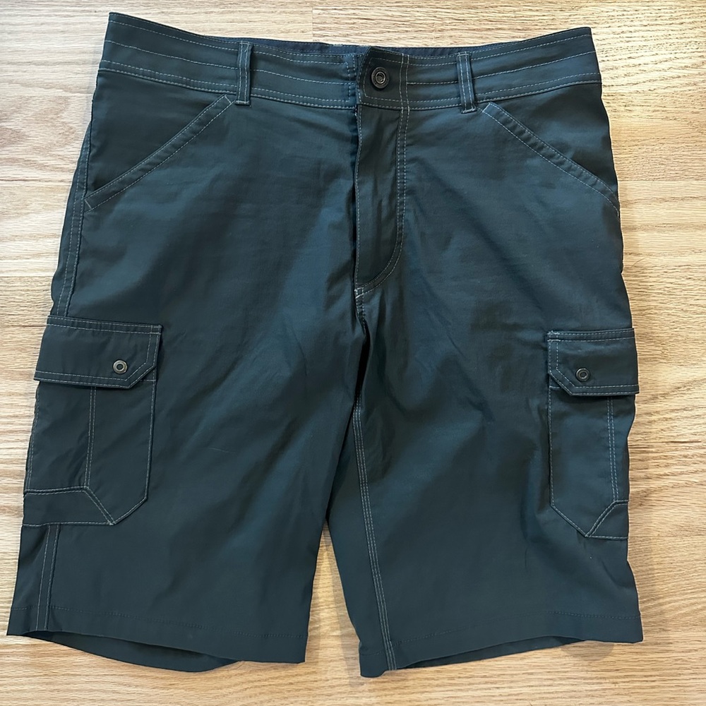 Men’s Kuhl shorts